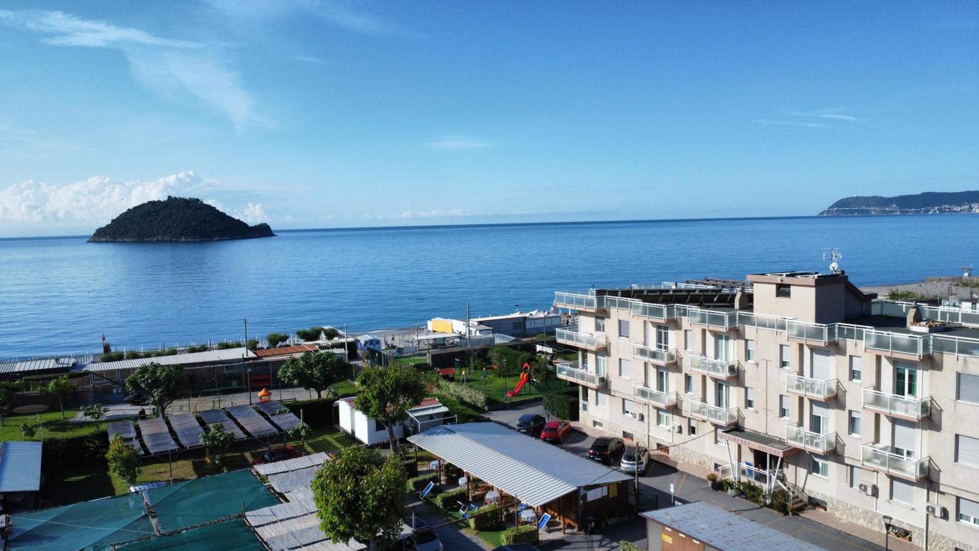 Residence Riviera Albenga Esterno foto