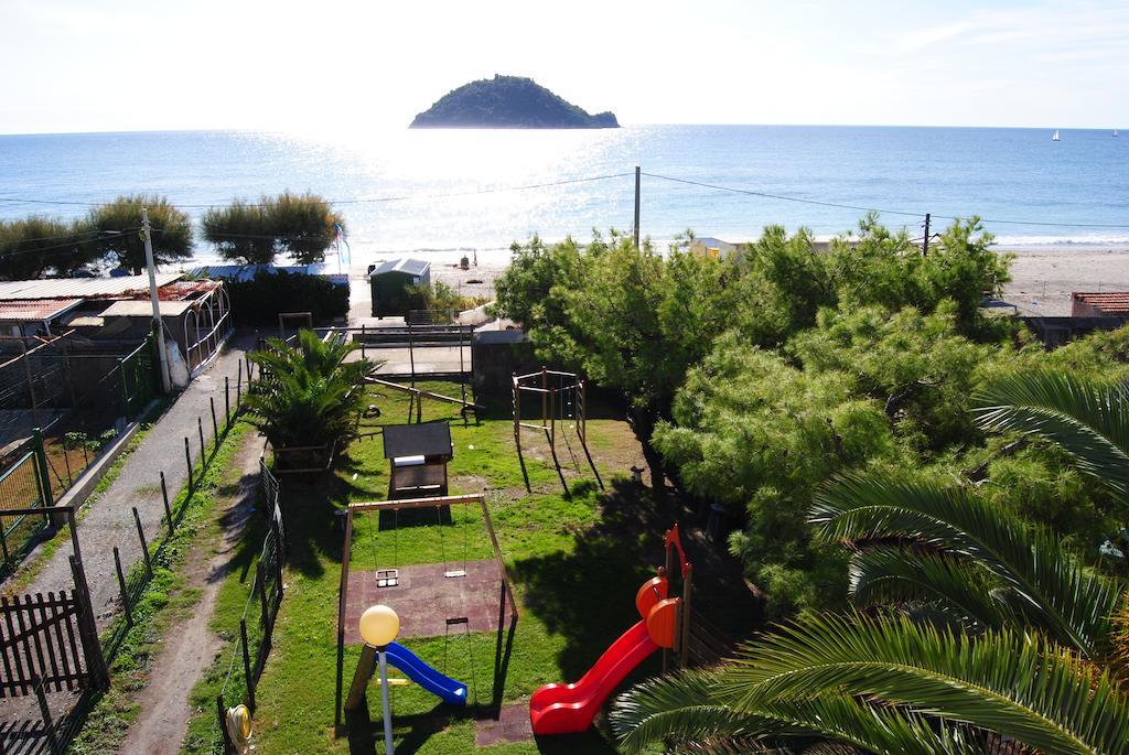 Residence Riviera Albenga Camera foto